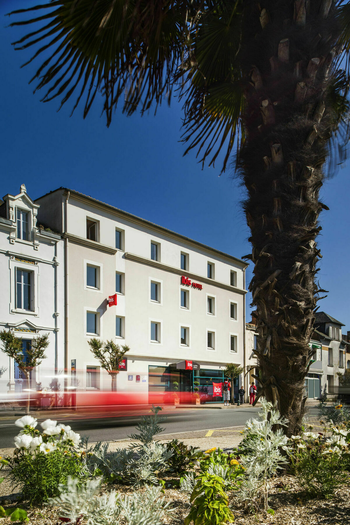 B&B Hotel Les Sables-D'Olonne Centre Gare Экстерьер фото
